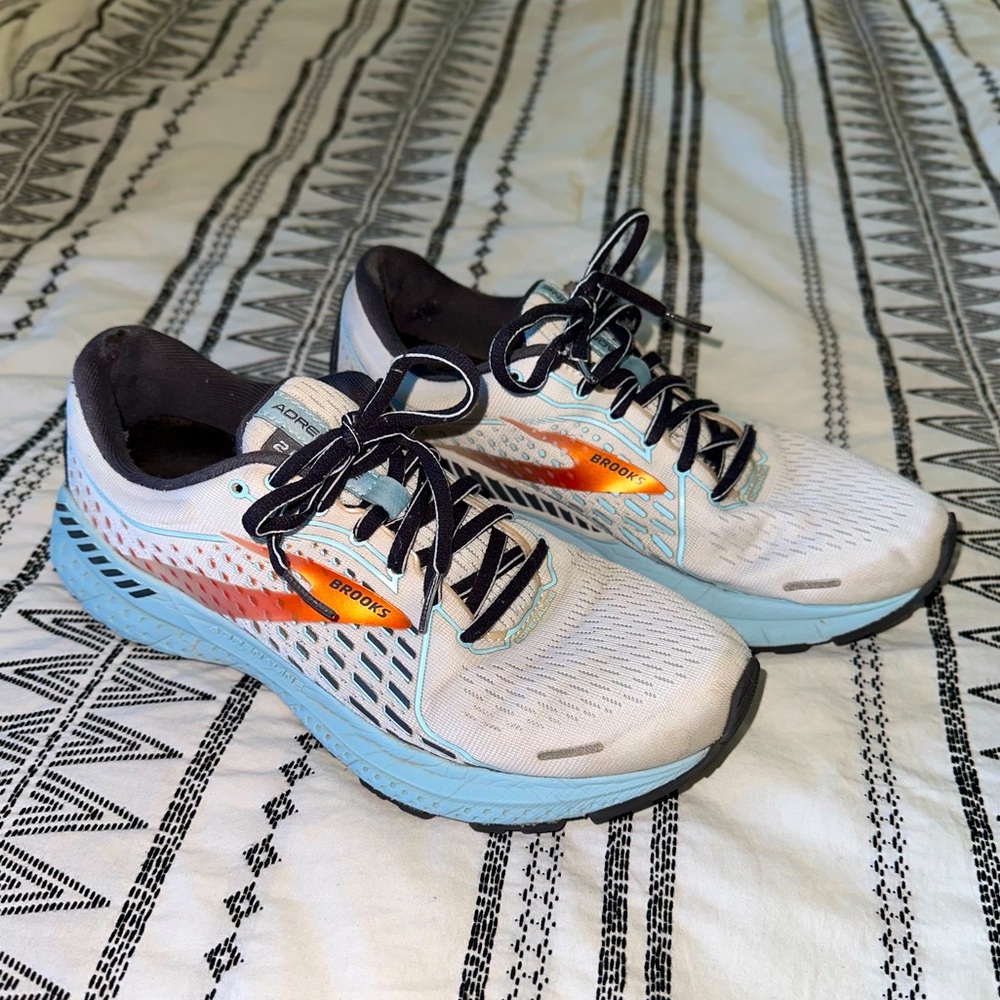 Women's 8.5 Brooks Adrenaline 21 Blue and Gray Shoes Running Sneakers DNA